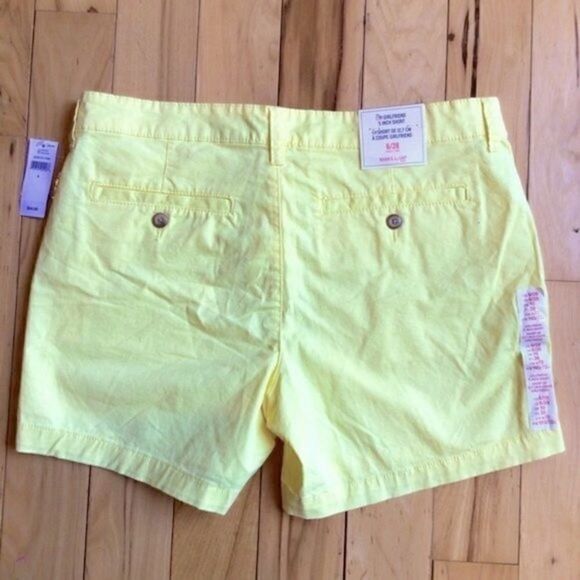 GIRLFRIEND KHAKIS BY GAP BRIGHT SUNFLOWER YELLOW SHORTS 6 NWT - Picture 9 of 13